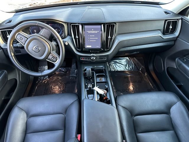 Used 2024 Volvo XC60 B5 Core image 19