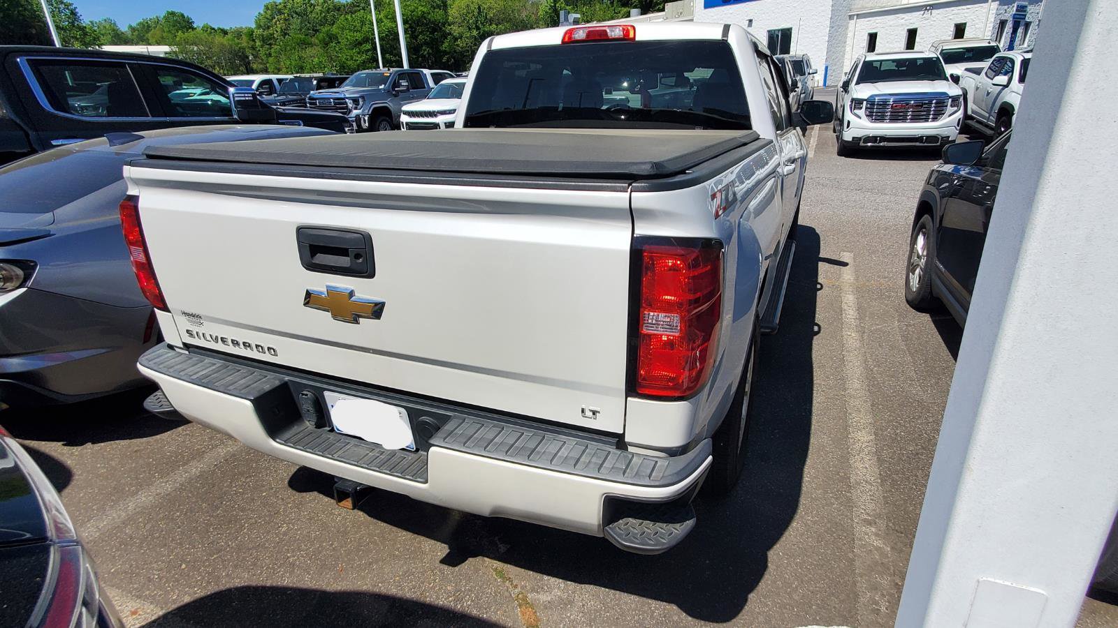Used 2018 Chevrolet Silverado 1500 LT w/ All Star Edition image 9