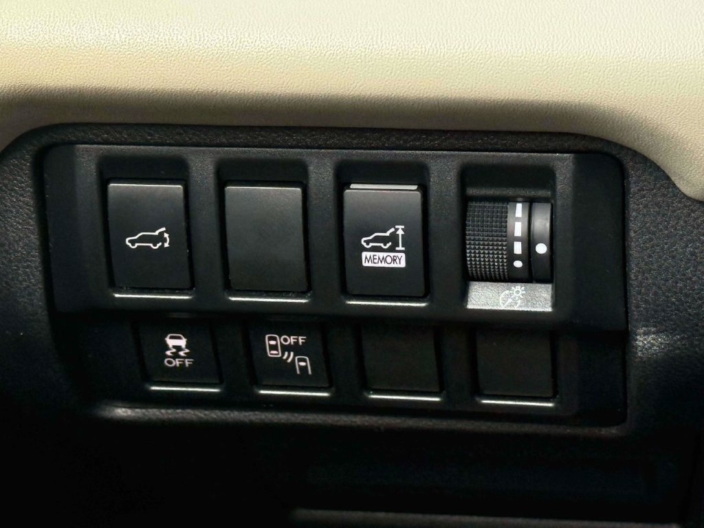 Used 2019 Subaru Ascent Limited AWD/4WD image 21