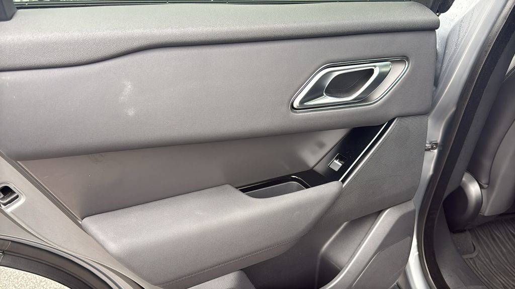 Used 2024 Land Rover Range Rover Velar Dynamic SE image 20