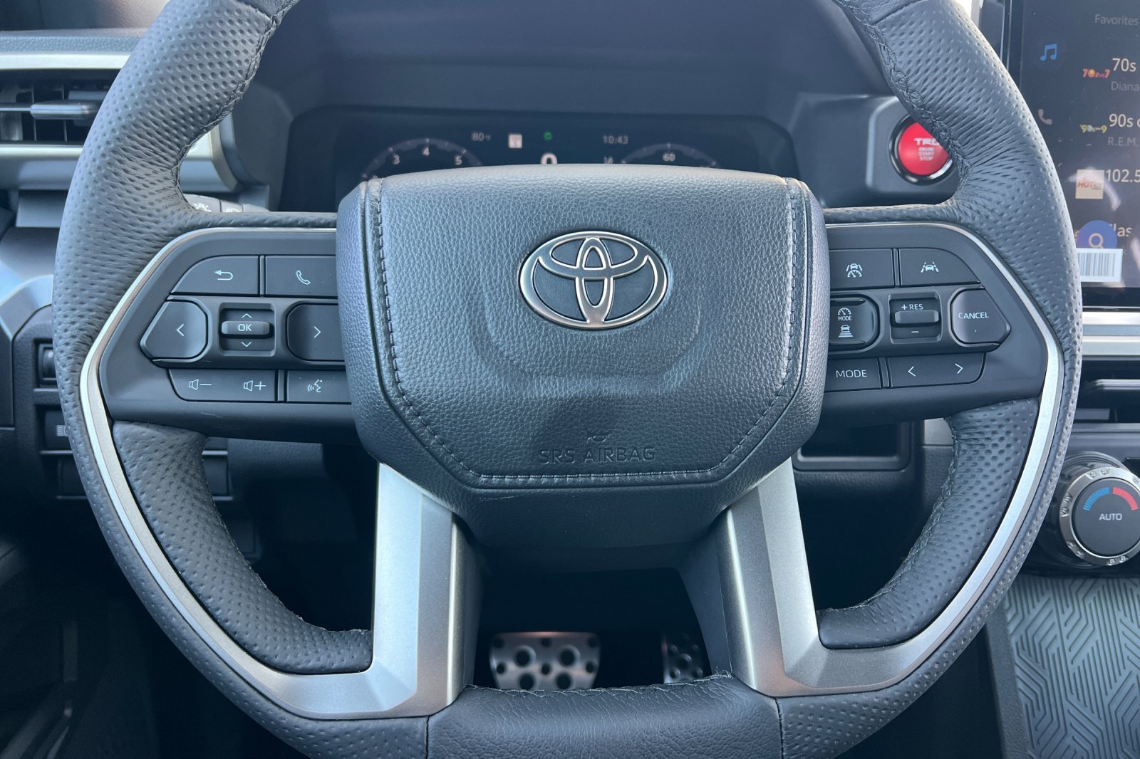 Certified 2026 Toyota Tacoma TRD Sport AWD/4WD image 23