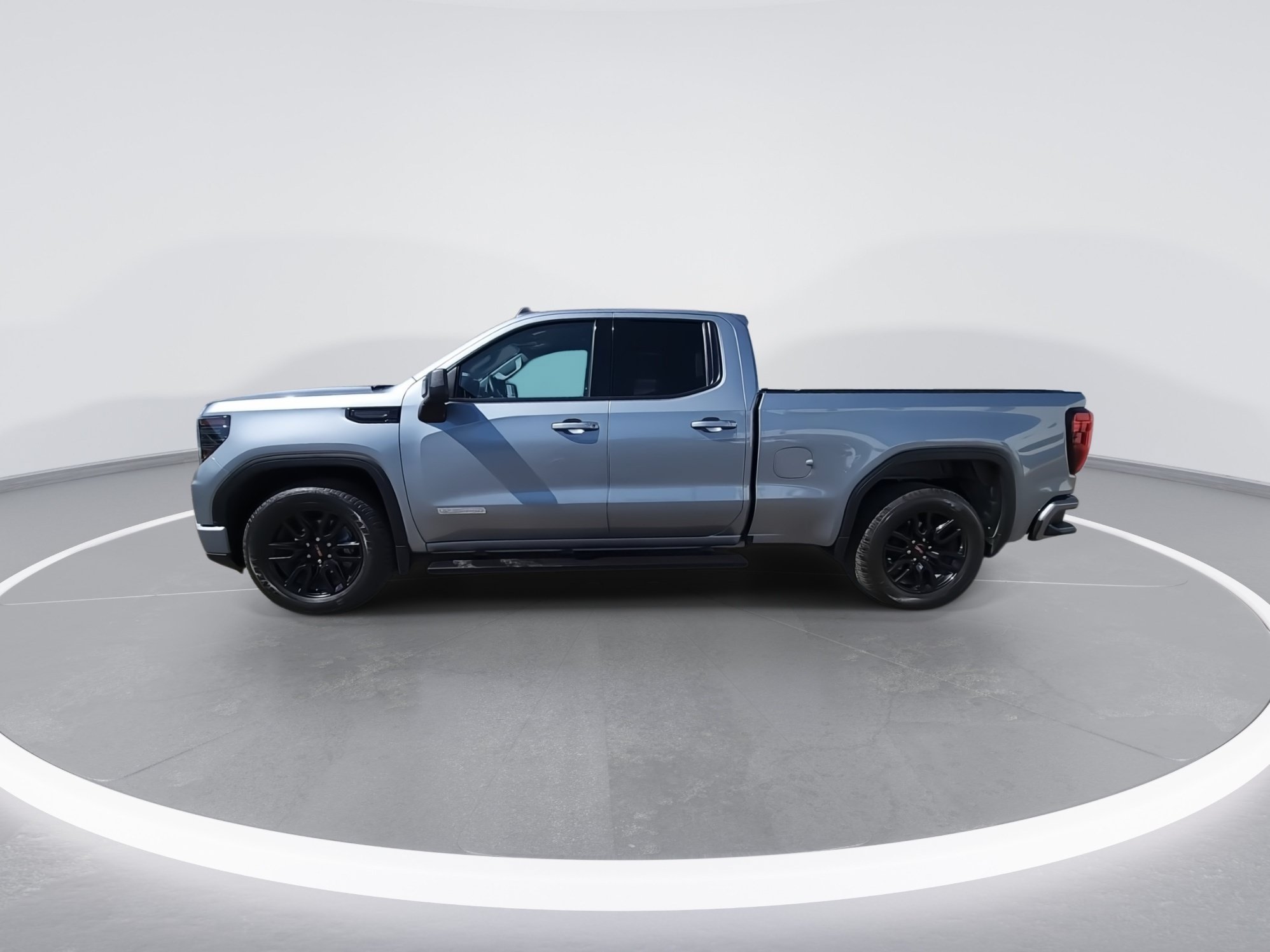 Used 2024 GMC Sierra 1500 Elevation RWD image 5