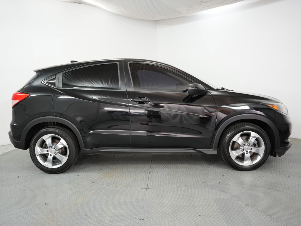 Used 2017 Honda HR-V EX image 5