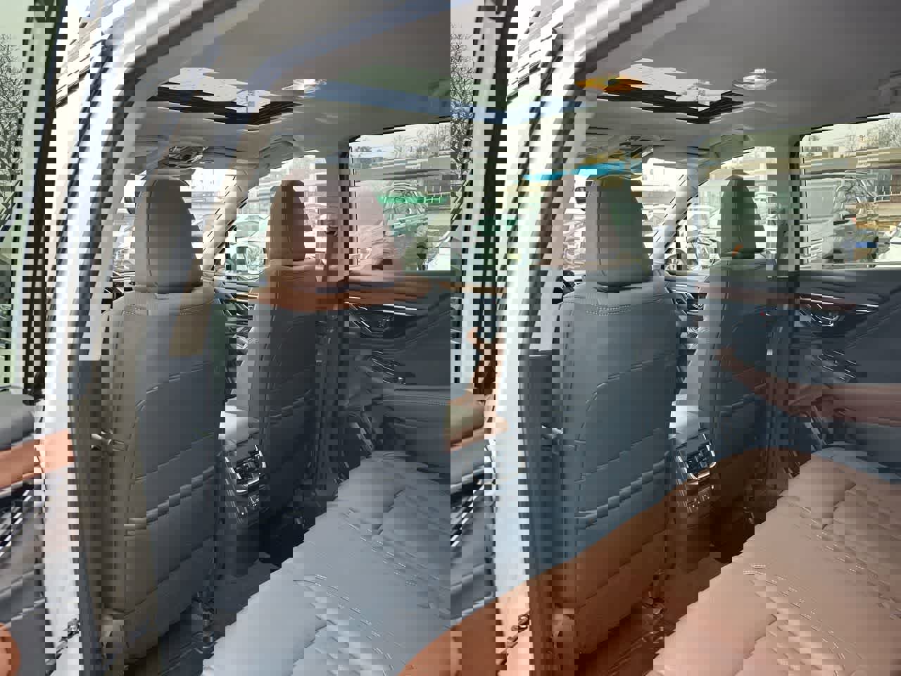 Used 2020 Subaru Outback Touring XT image 23