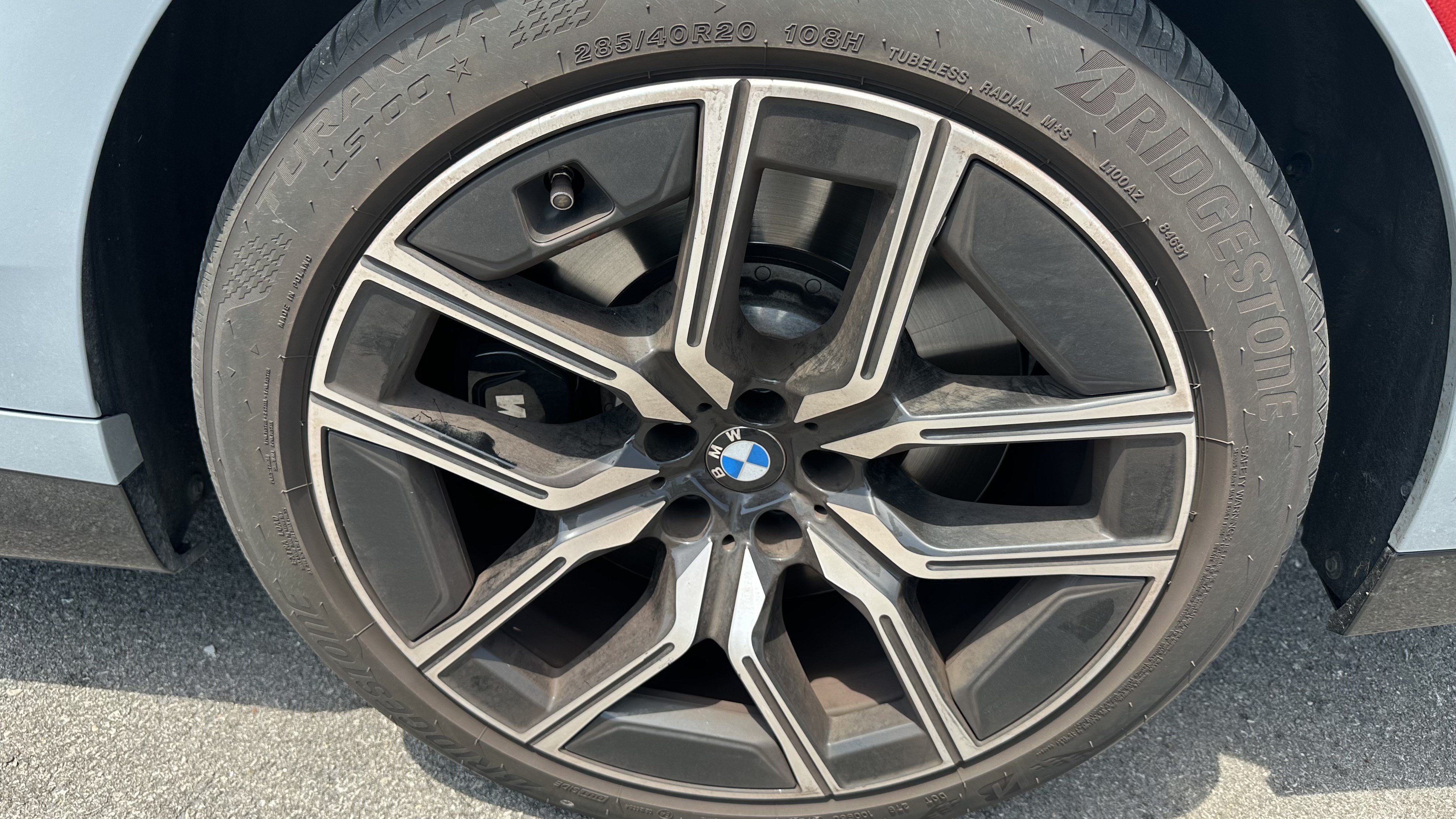 Certified 2024 BMW 760i xDrive AWD/4WD image 13