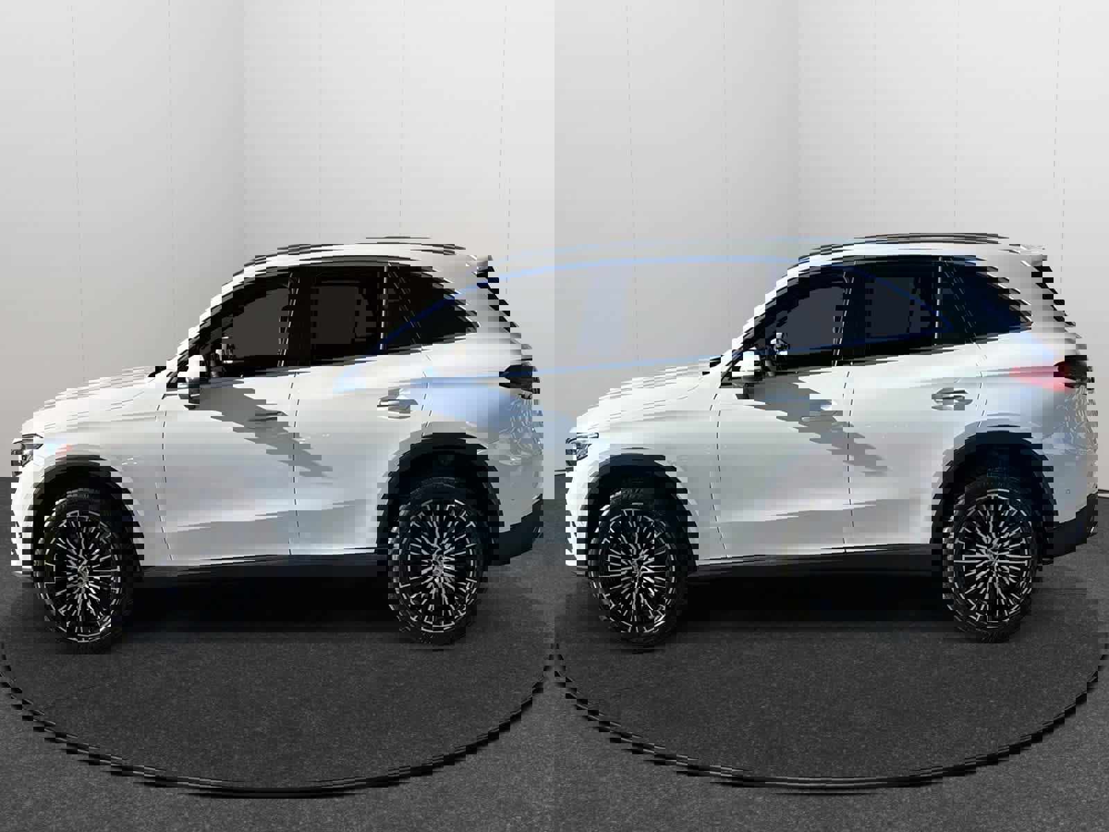 New 2026 Mercedes-Benz GLC 300 4MATIC image 3