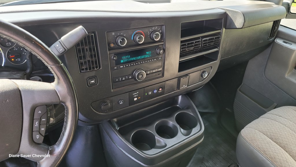 Used 2021 Chevrolet Express 2500 w/ Driver Convenience Package RWD image 21