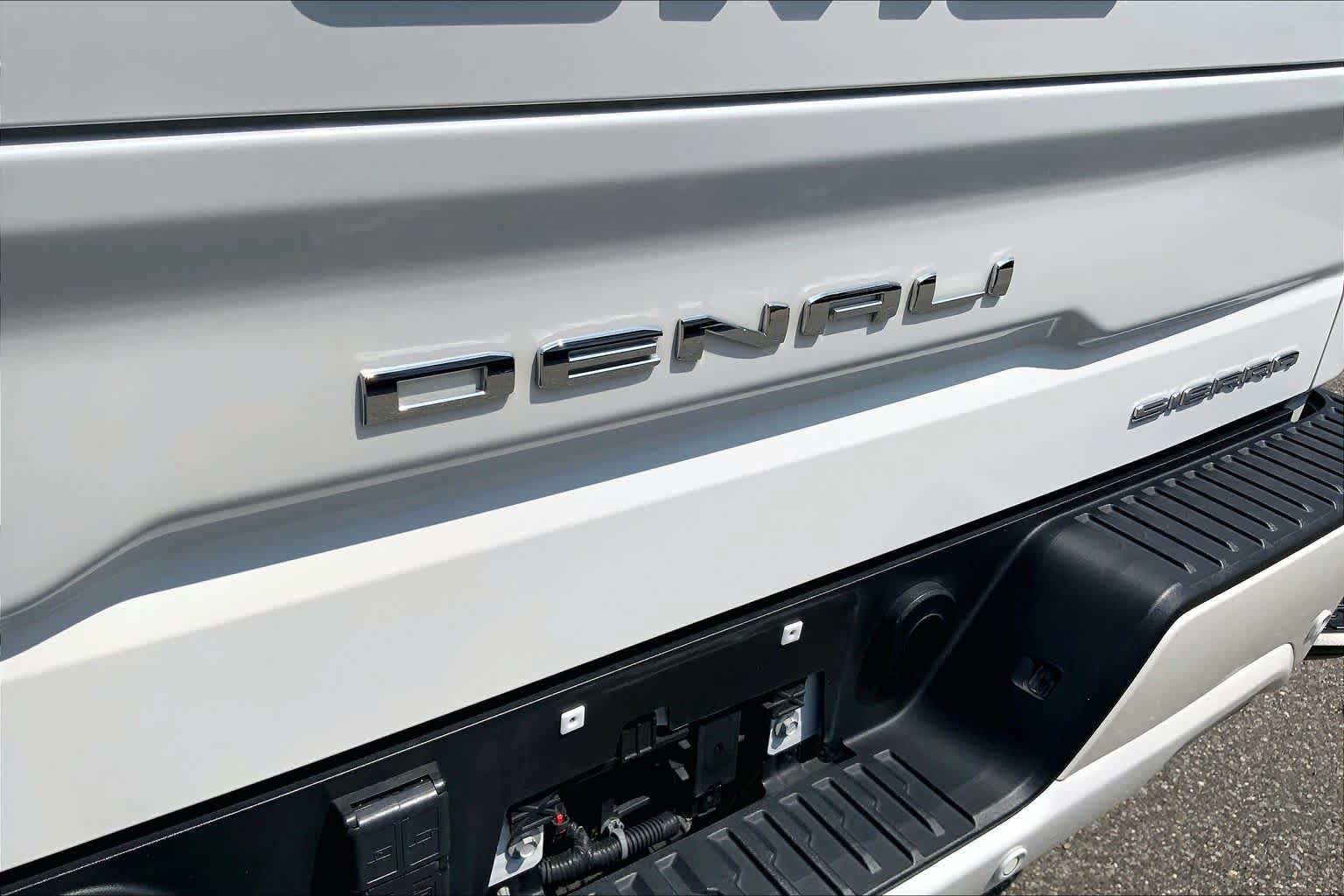 Used 2025 GMC Sierra 1500 Denali Ultimate AWD/4WD image 33