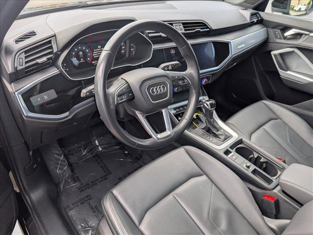 Used 2021 Audi Q3 2.0T Premium Plus w/ Premium Plus Package AWD/4WD image 10