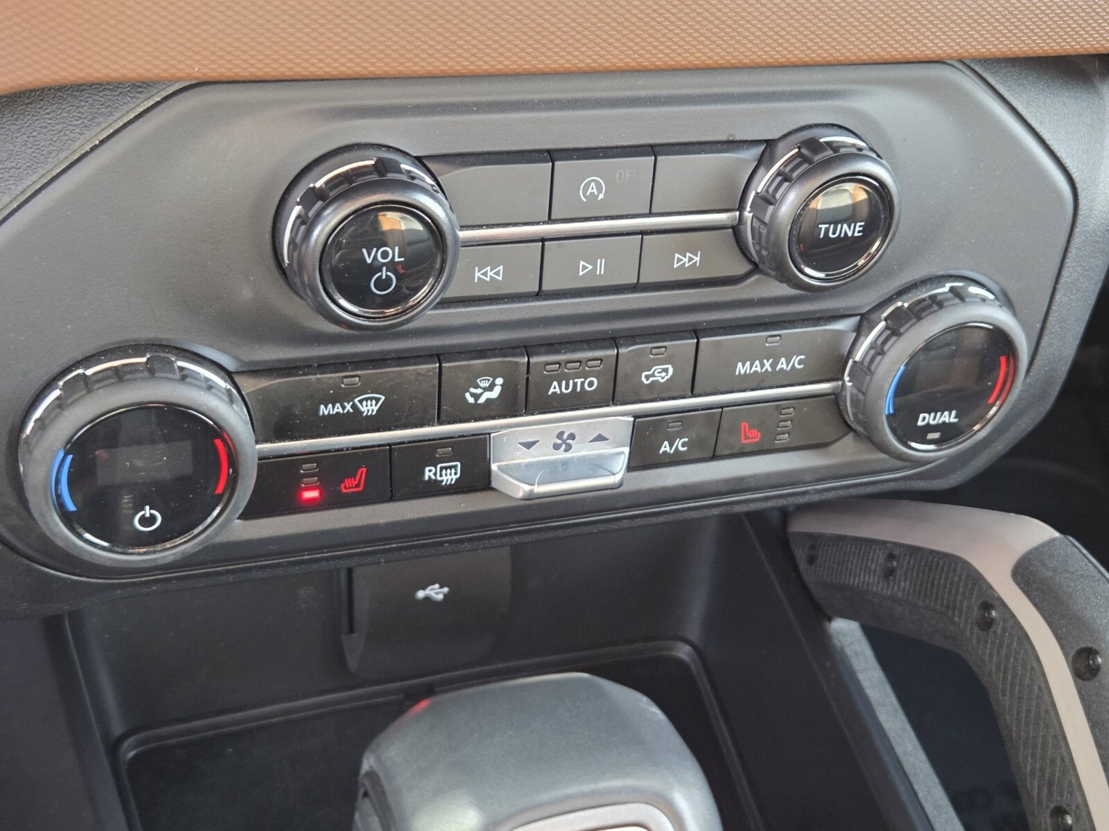 Certified 2024 Ford Bronco Outer Banks image 22