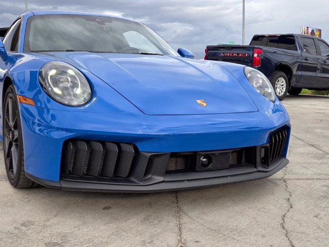 Used 2025 Porsche 911 Carrera GTS RWD image 8