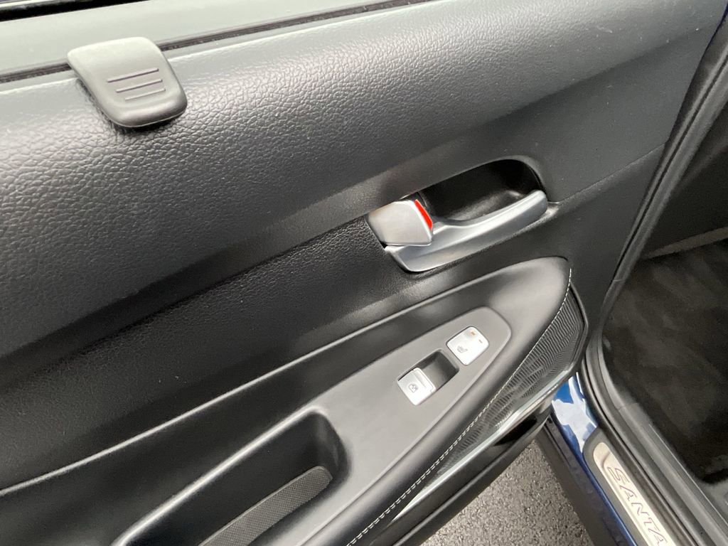 Used 2022 Hyundai Santa Fe Calligraphy image 28