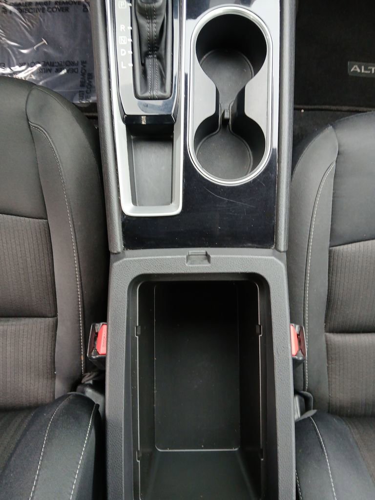 Used 2024 Nissan Altima 2.5 SV image 25