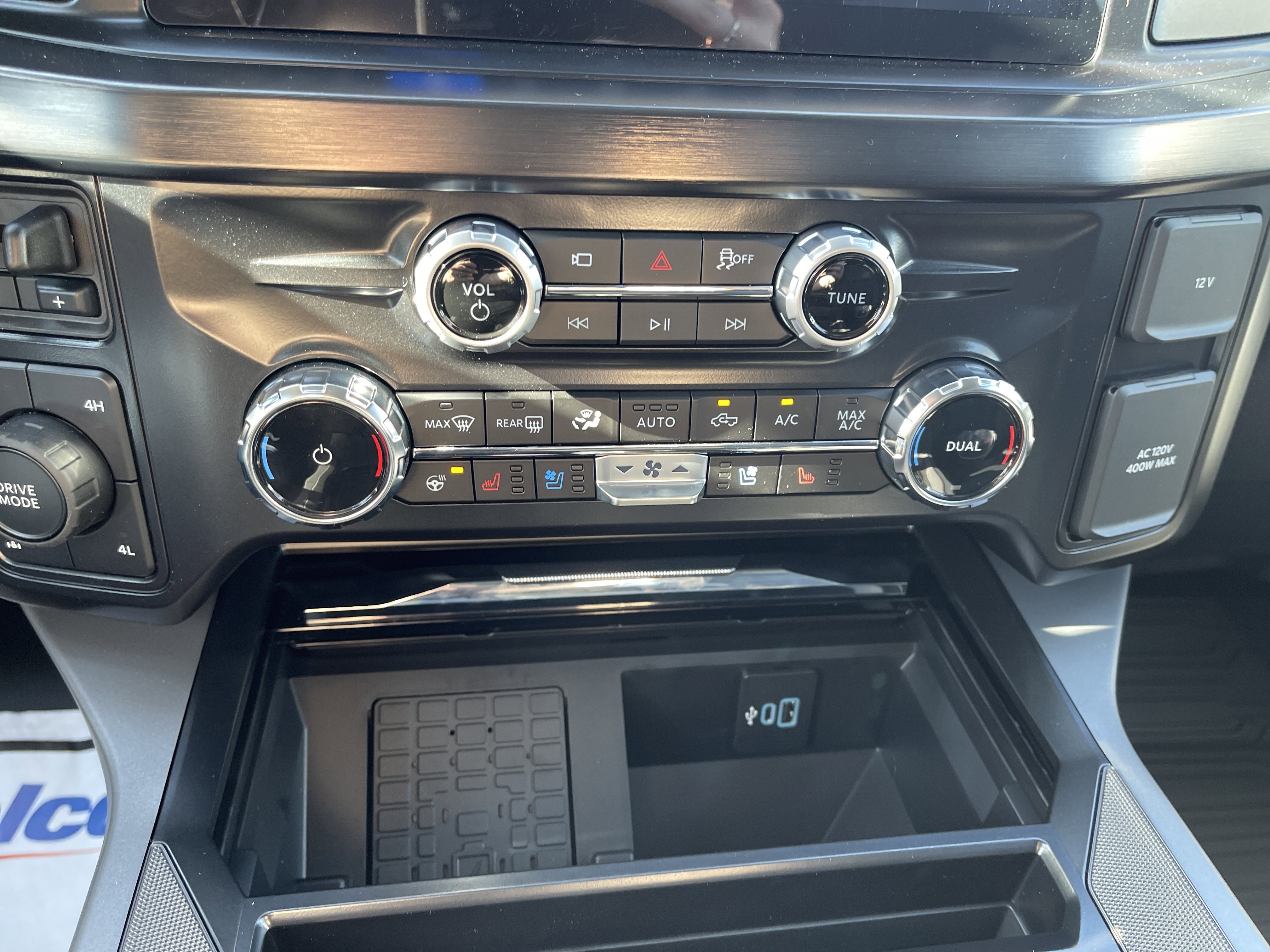 New 2026 Ford F250 Lariat w/ Lariat Ultimate Package image 27