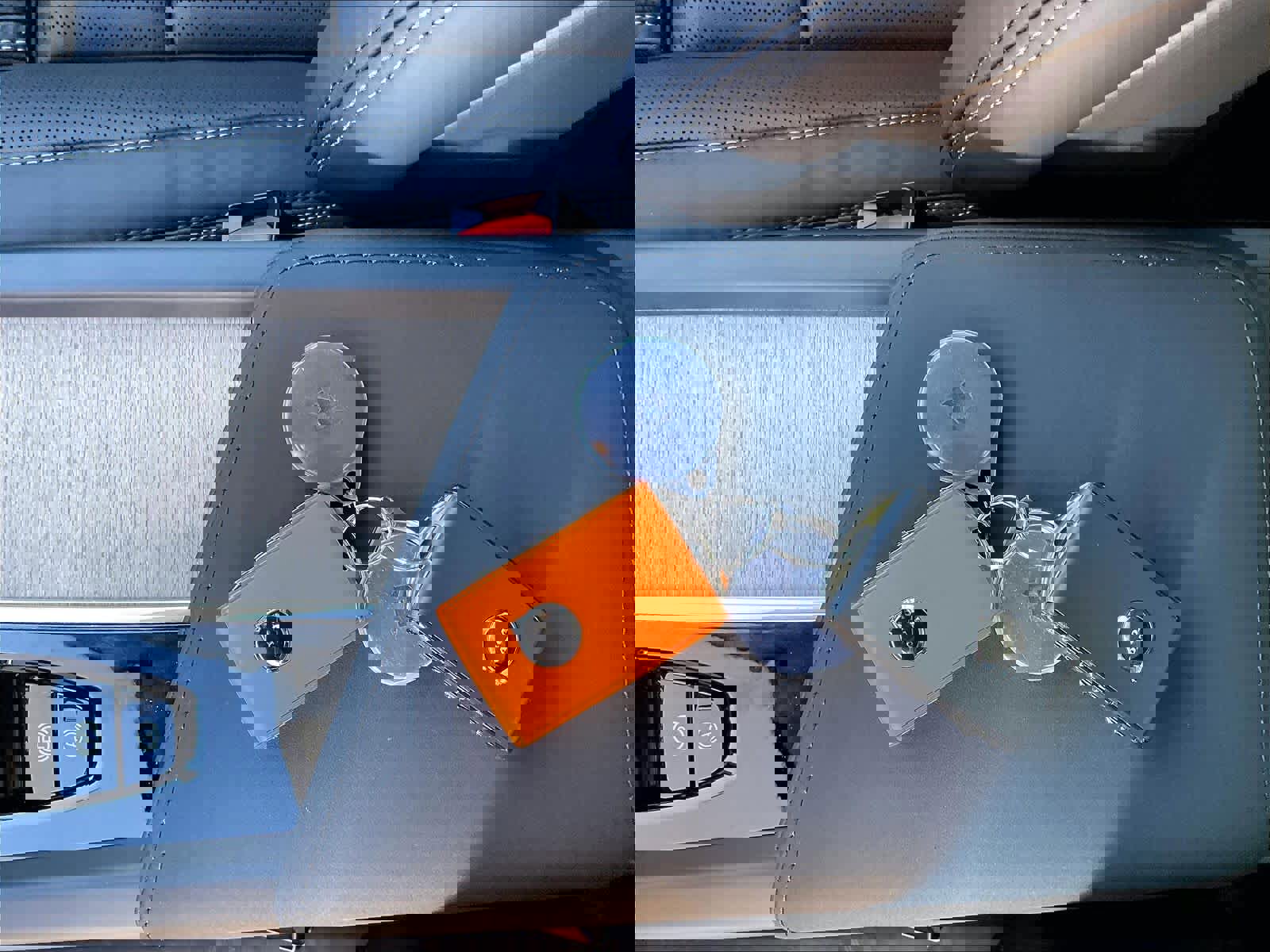 New 2026 Volvo XC60 T8 Ultra w/ Climate Package image 34