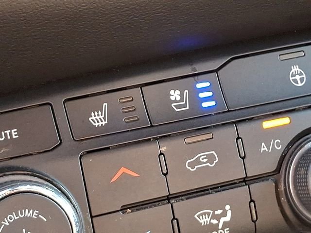 Used 2021 Dodge Durango R/T w/ Blacktop Package image 31