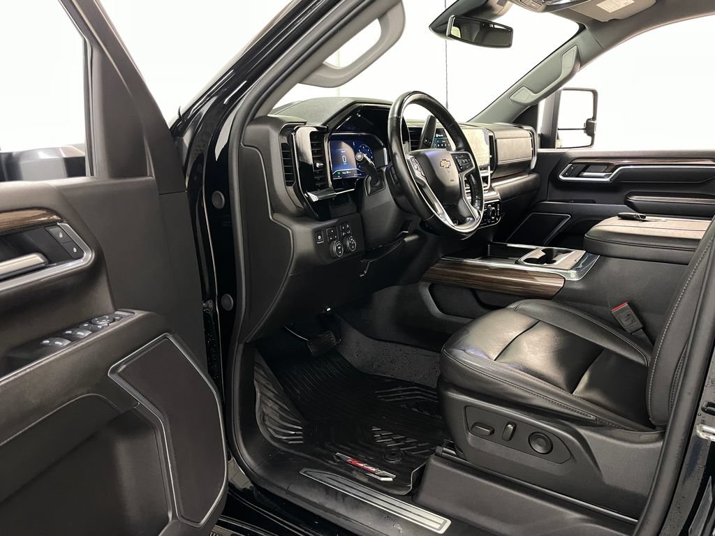 Certified 2025 Chevrolet Silverado 2500 LT w/ Safety Package AWD/4WD image 25