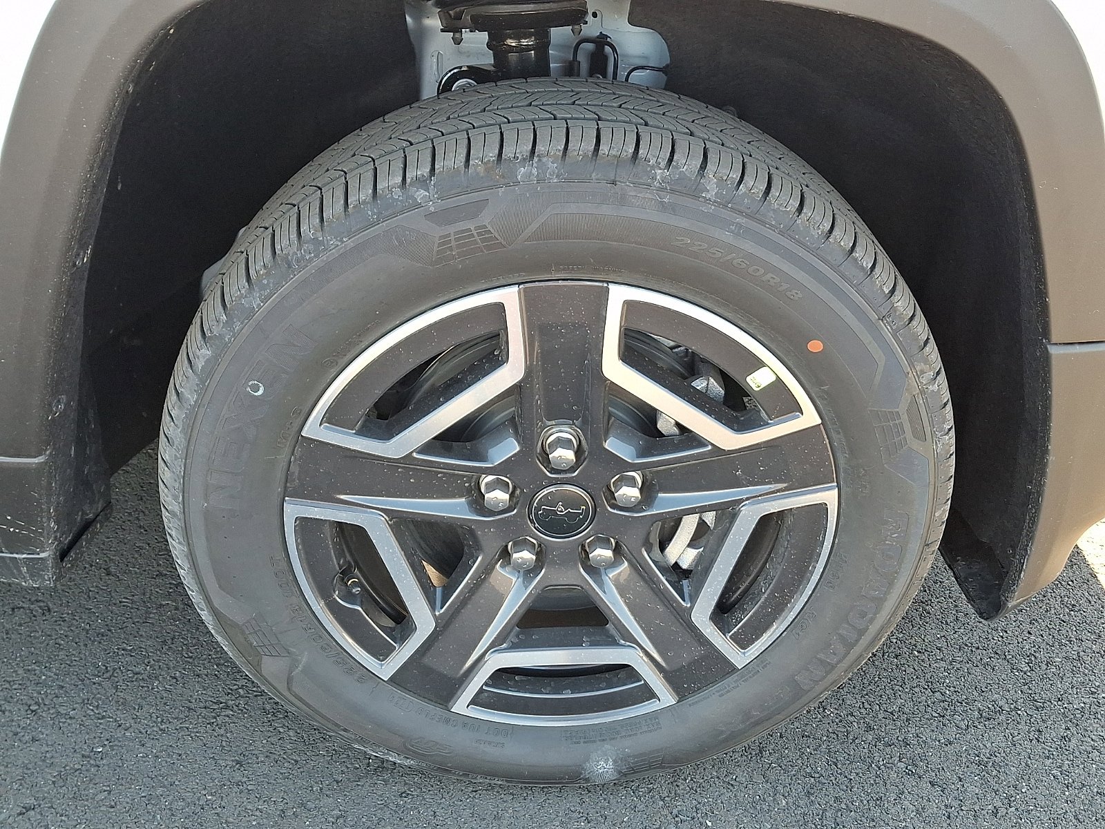 New 2026 Jeep Cherokee Laredo AWD/4WD image 4