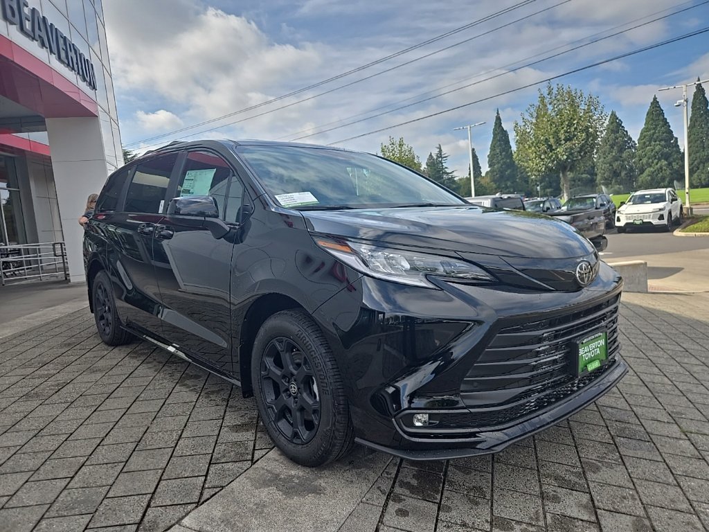 New 2026 Toyota Sienna XLE Woodland Edition AWD/4WD image 7