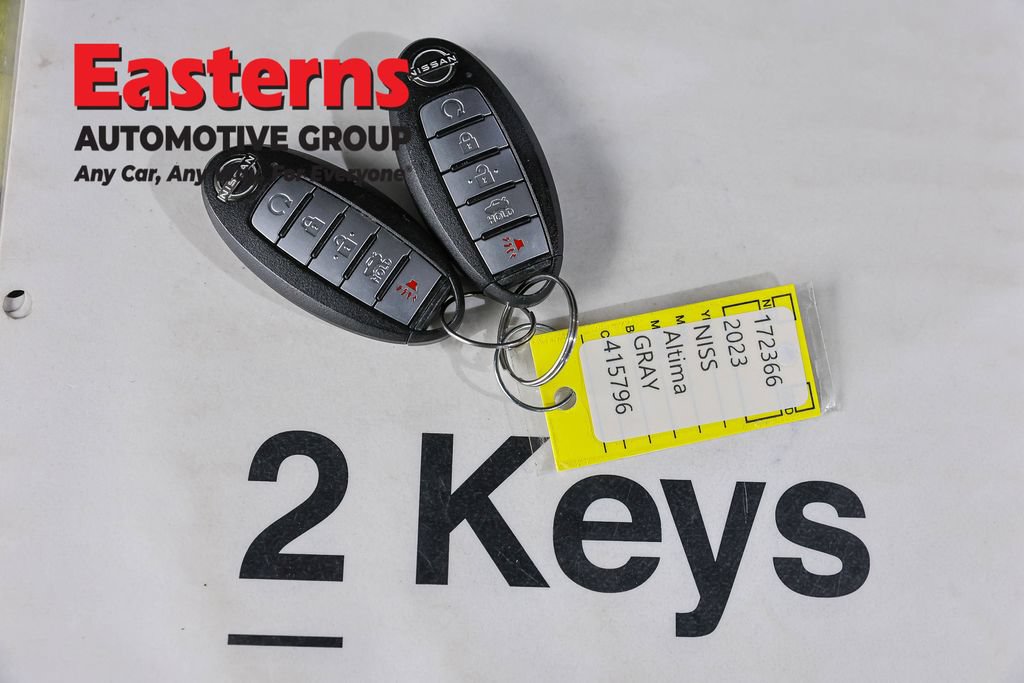 Used 2023 Nissan Altima 2.5 SR w/ SR Premium Package FWD image 27