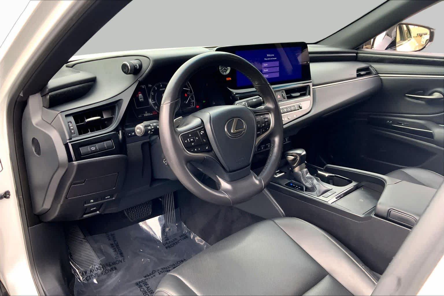 Certified 2024 Lexus ES 350 w/ Premium Package FWD image 18