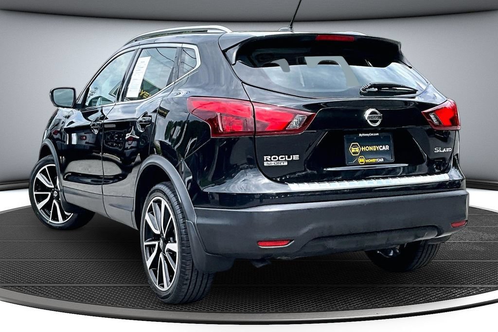Used 2018 Nissan Rogue Sport SL w/ SL Premium Package AWD/4WD image 4