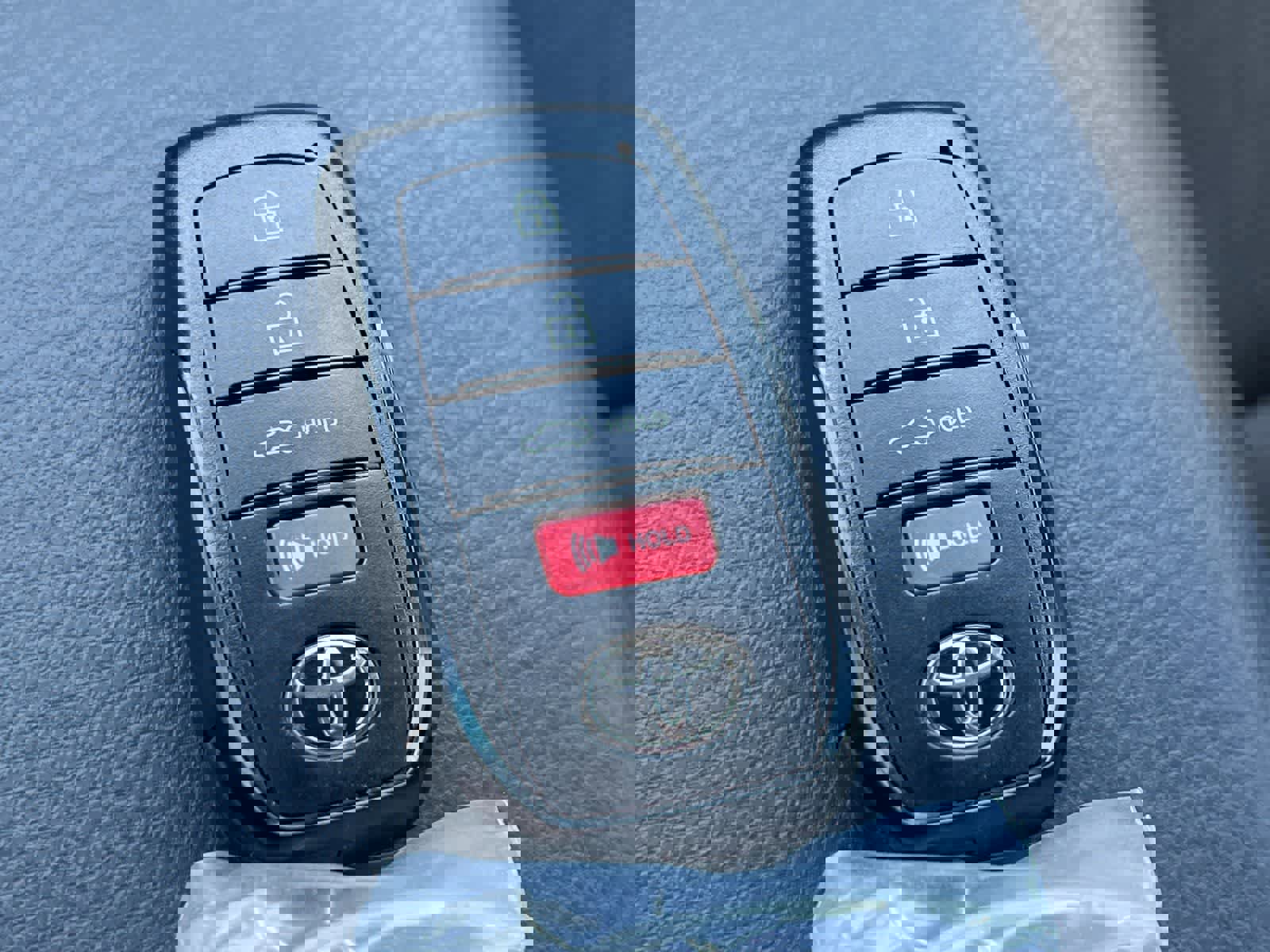 Used 2025 Toyota Camry LE image 27