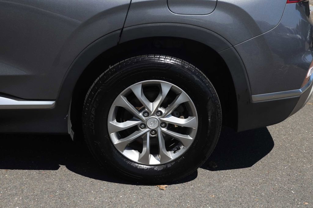 Used 2019 Hyundai Santa Fe SE AWD/4WD image 13