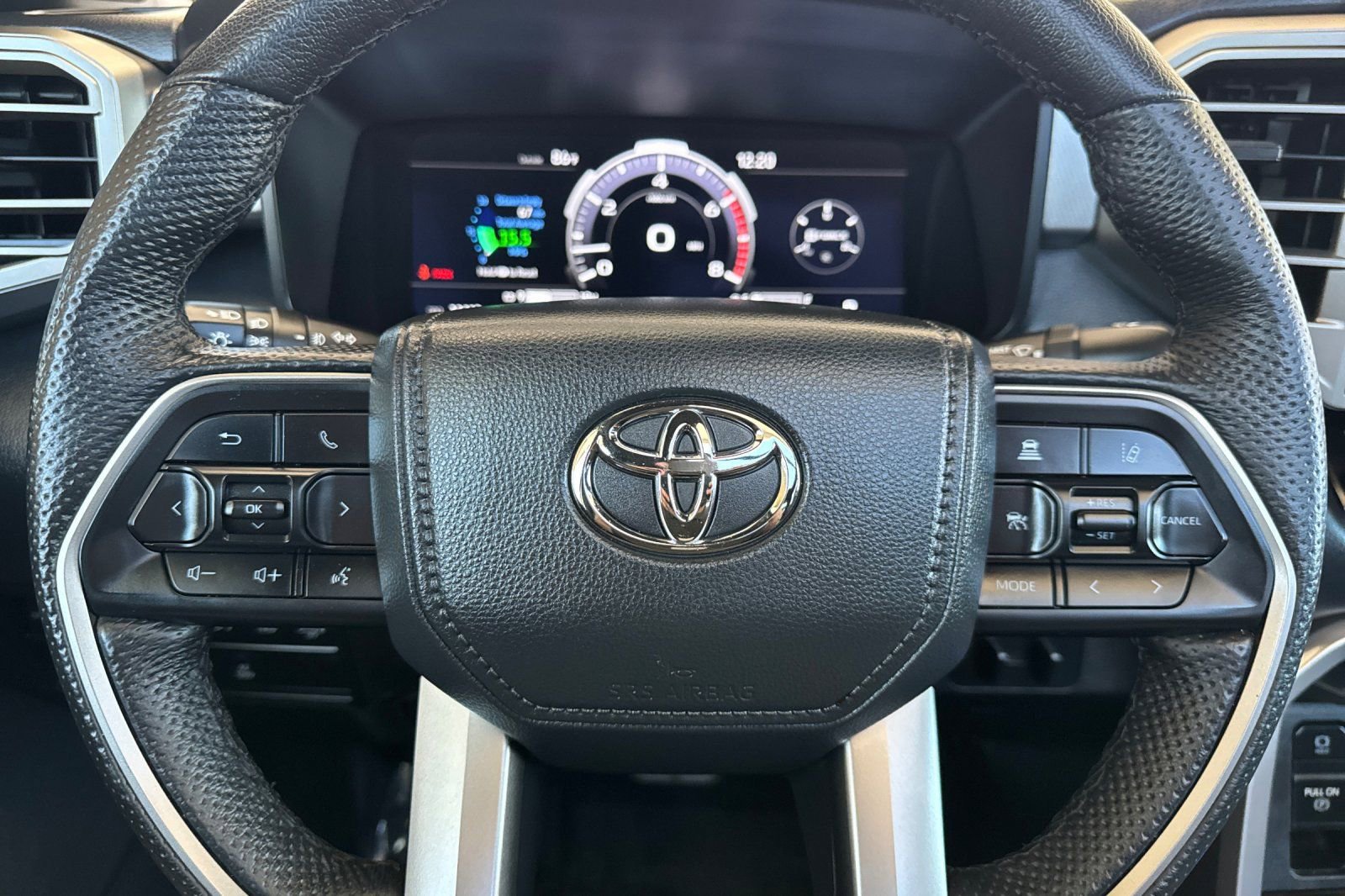 Used 2025 Toyota Tundra Limited image 21