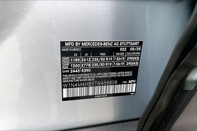 Used 2026 Mercedes-Benz GLB 250 4MATIC image 30