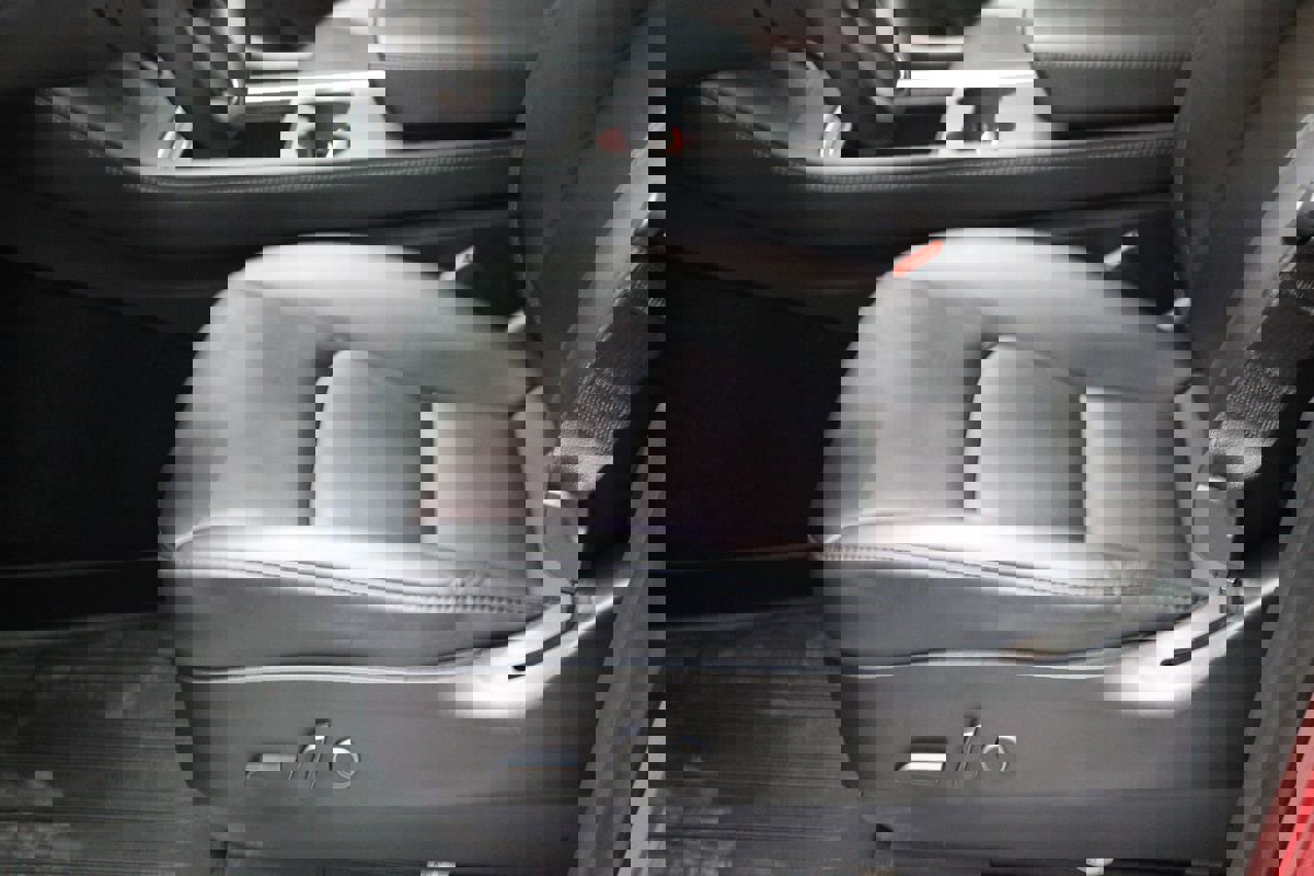 Used 2023 Tesla Model Y Performance image 19