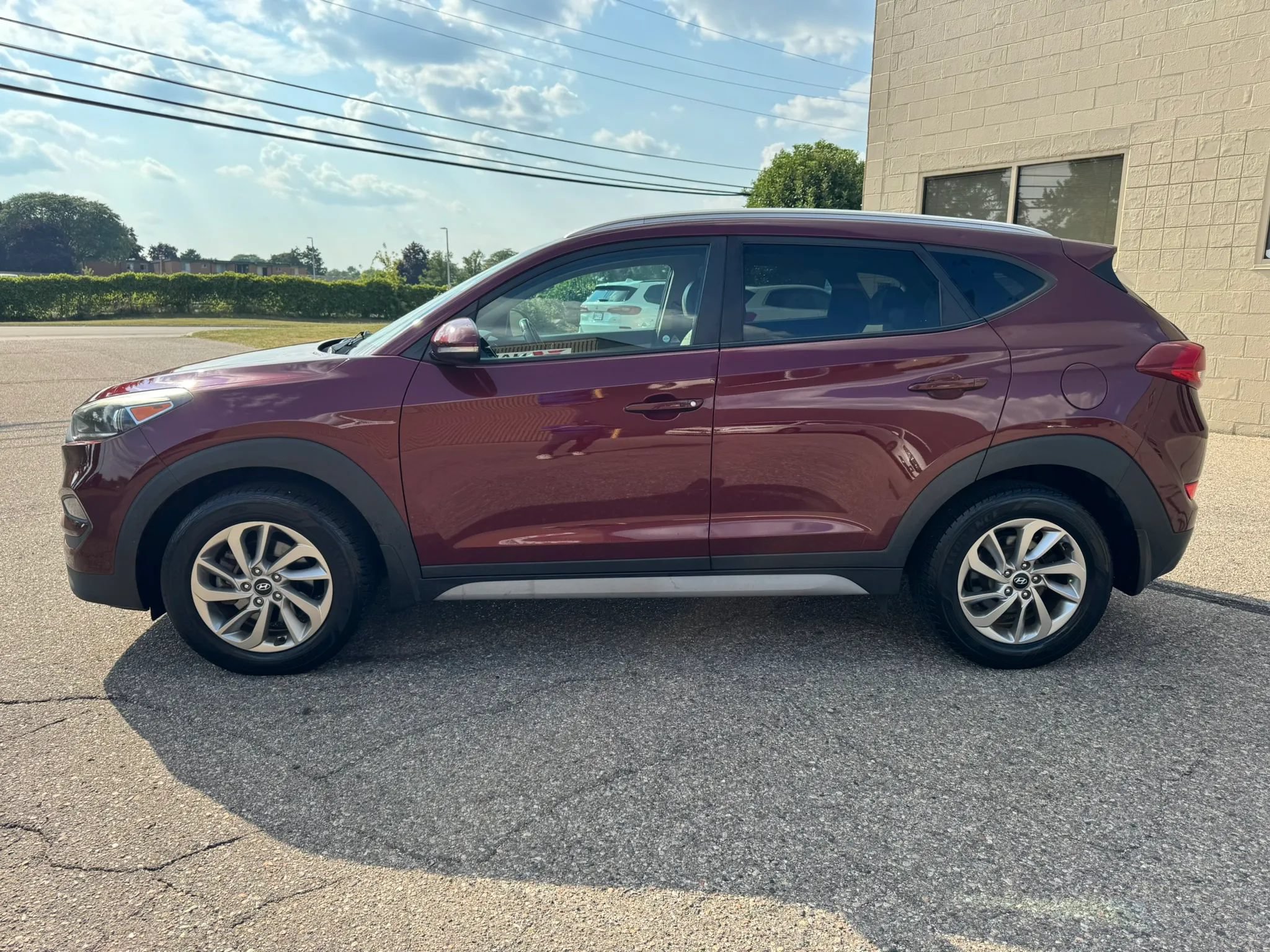 Used 2017 Hyundai Tucson SE Plus AWD/4WD image 5