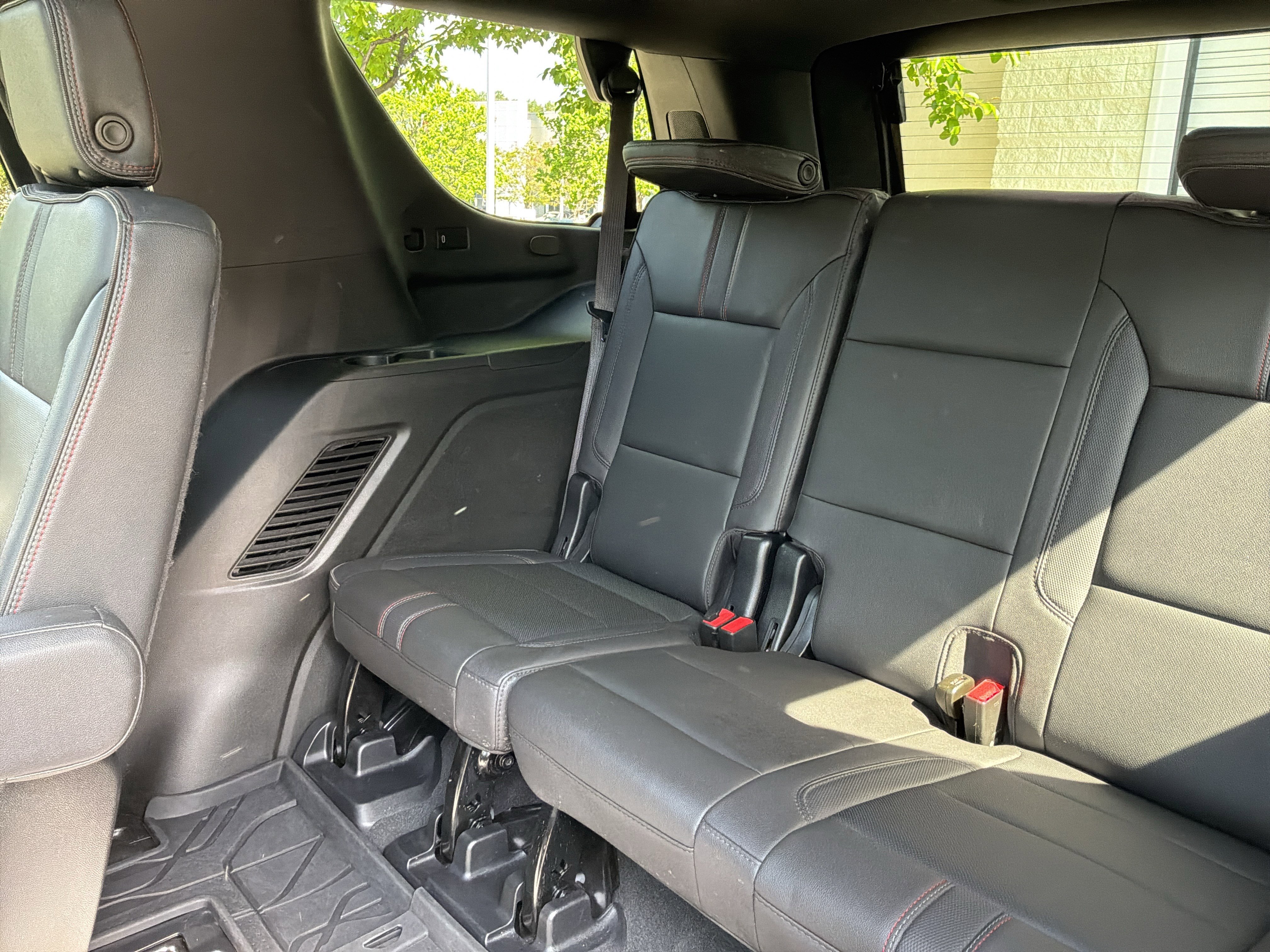 Used 2023 Chevrolet Tahoe RST w/ Luxury Package image 32