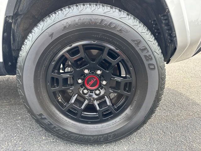 Used 2021 Toyota 4Runner TRD Off-Road Premium w/ Moonroof Package AWD/4WD image 3