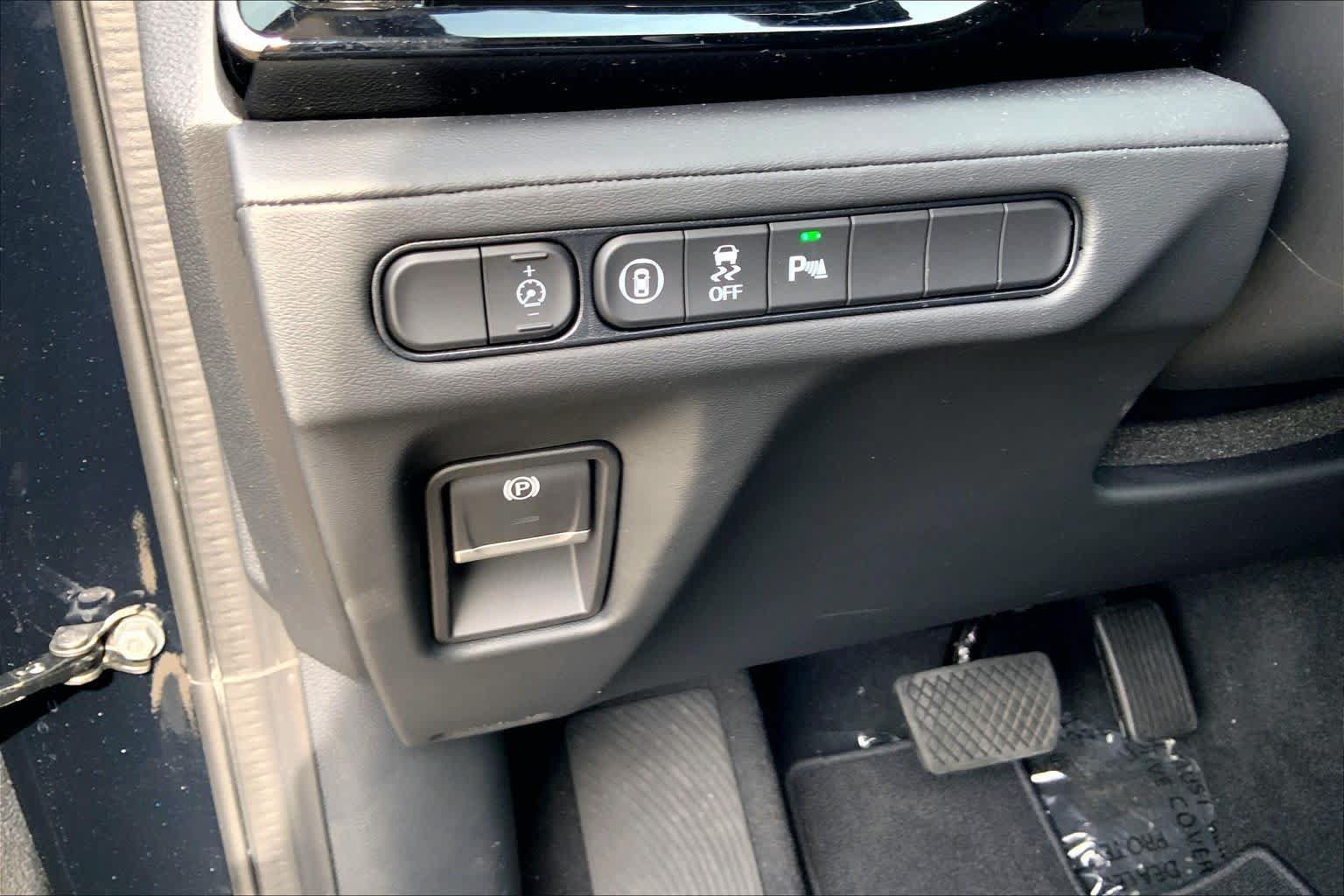 Used 2026 Acura MDX w/ Technology Package FWD image 36