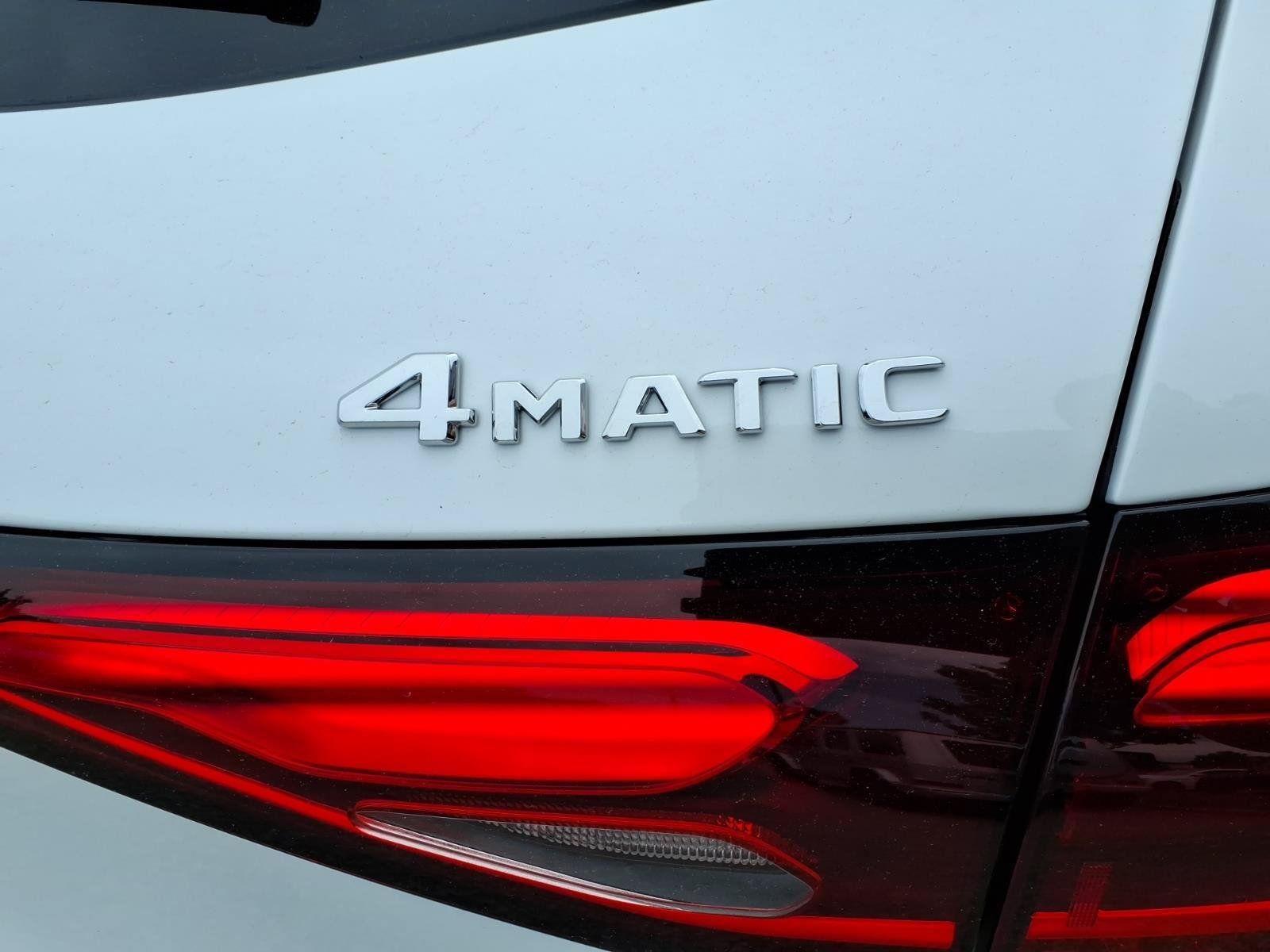 New 2026 Mercedes-Benz GLC 300 4MATIC image 11
