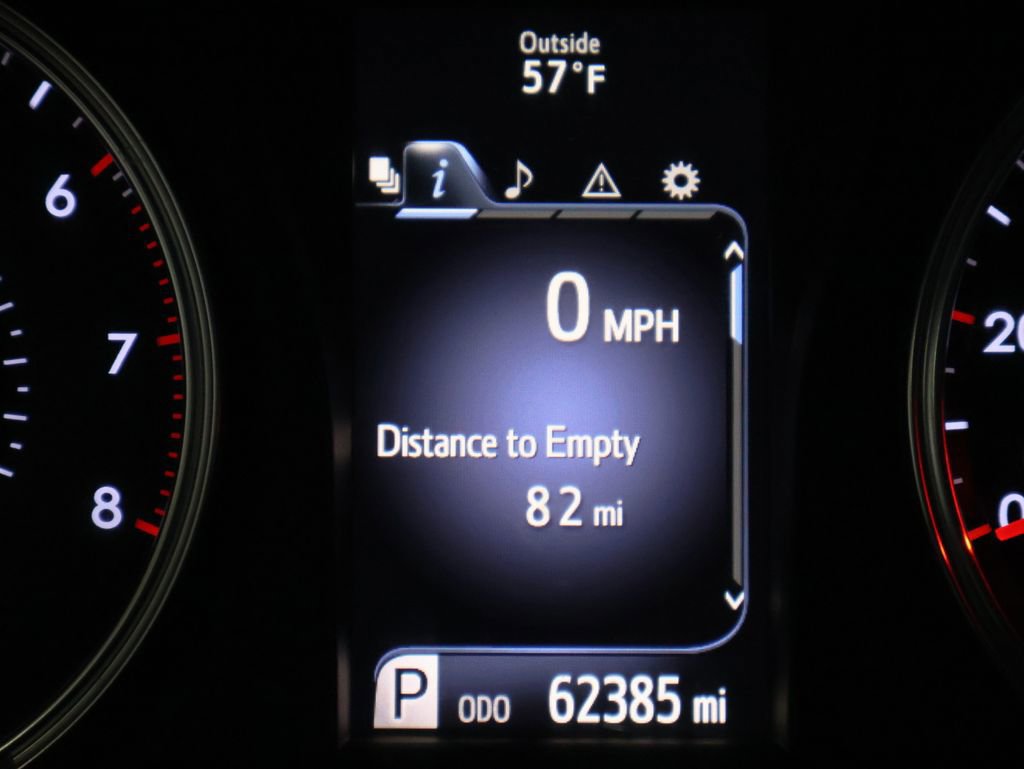 Used 2016 Toyota Camry SE FWD image 19