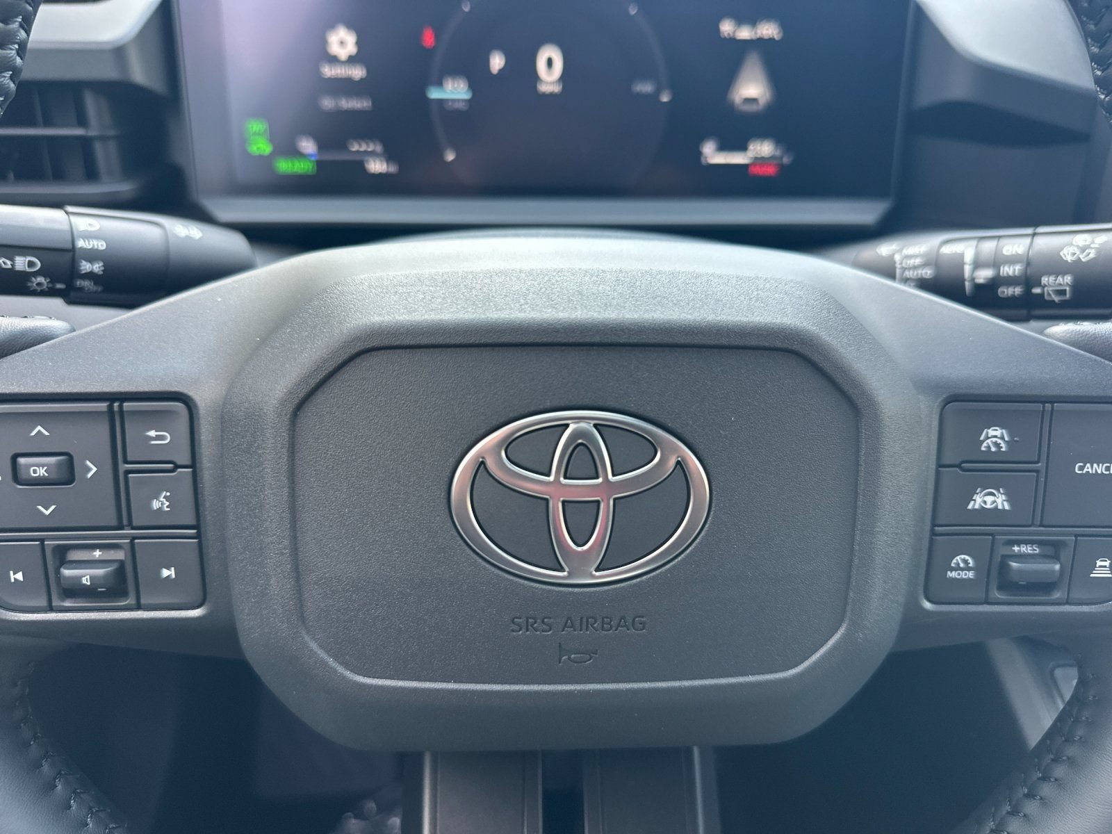 Used 2026 Toyota RAV4 SE w/ Convenience Package AWD/4WD image 27