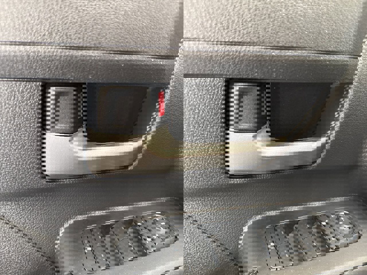 Certified 2024 Toyota Tacoma TRD Off-Road image 34