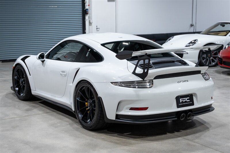 Used 2016 Porsche 911 GT3 RS RWD image 13