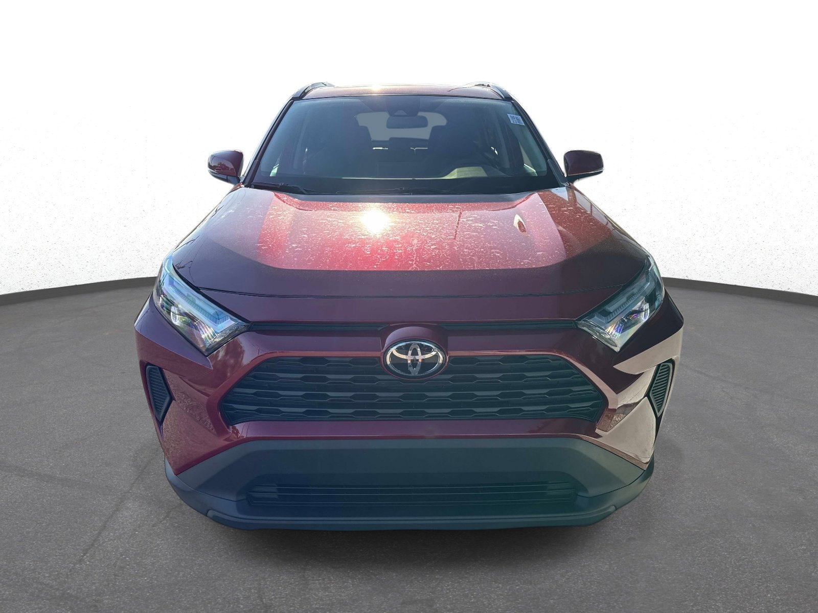 Used 2022 Toyota RAV4 XLE w/ Convenience Package image 8