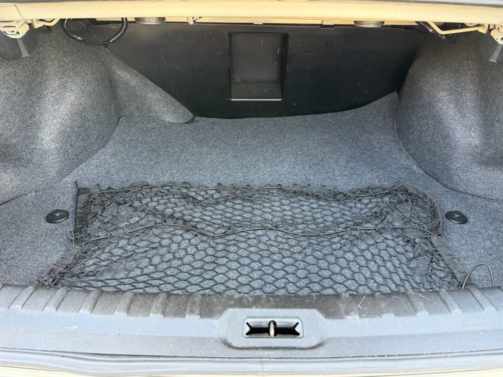 Used 2011 Buick Lucerne CXL FWD image 15