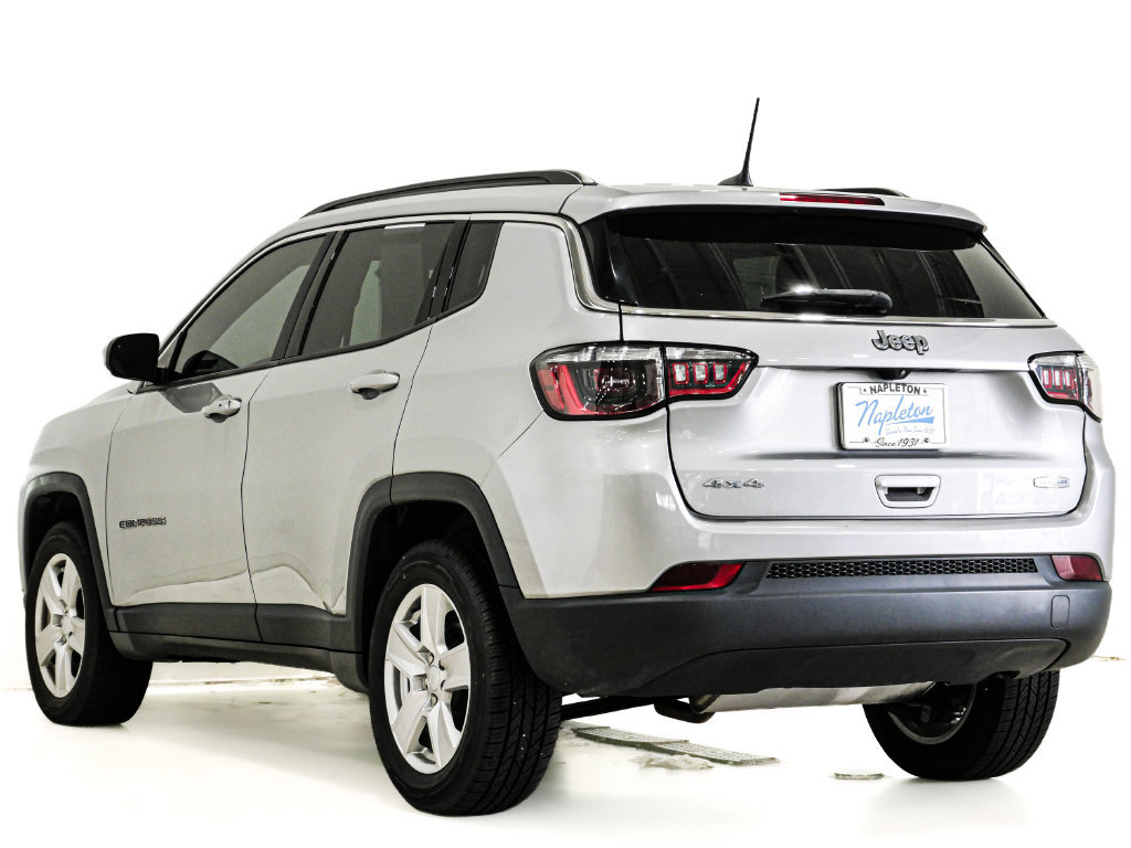 Used 2022 Jeep Compass Latitude w/ Convenience Group AWD/4WD image 8