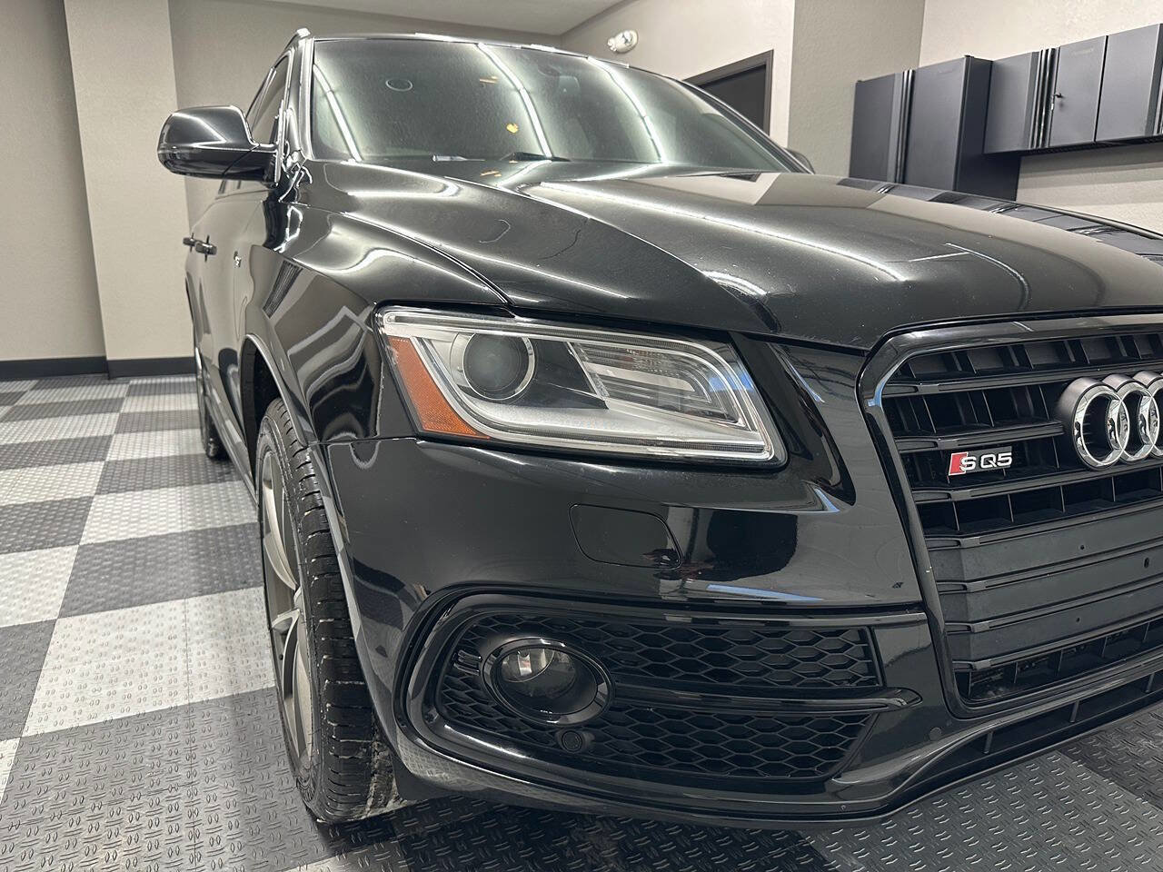 Used 2016 Audi SQ5 Premium Plus w/ Technology Package image 26