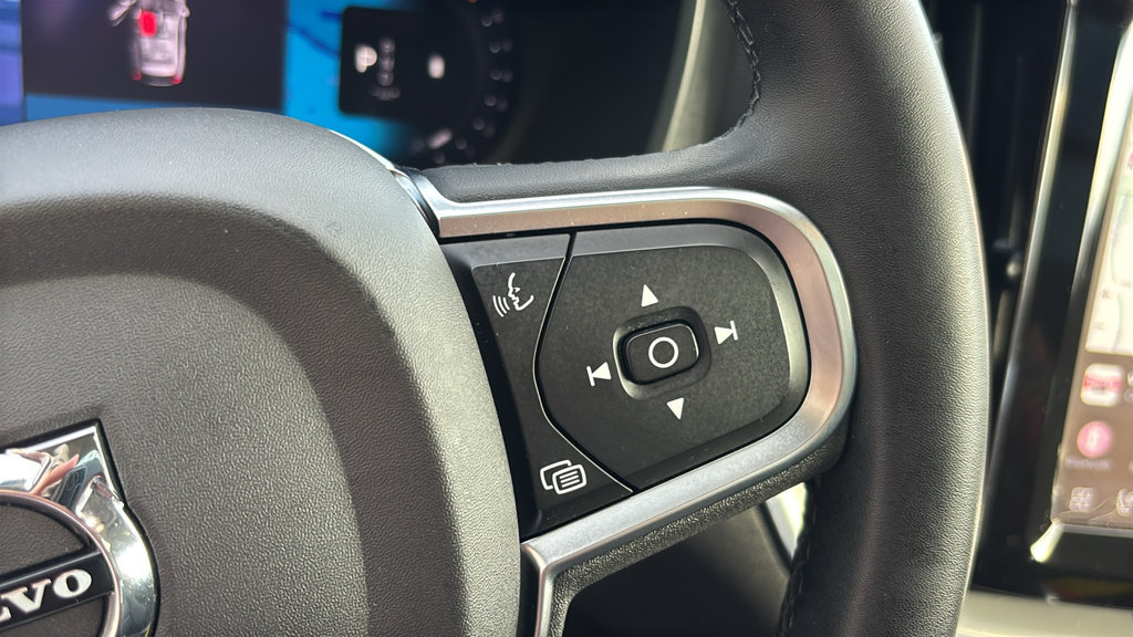 Certified 2024 Volvo XC60 B5 Core w/ Climate Package AWD/4WD image 19