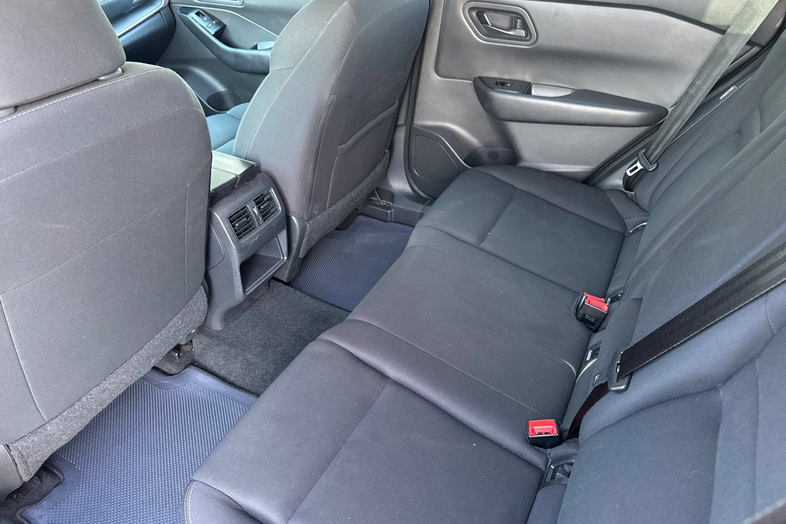 Certified 2024 Nissan Rogue S FWD image 15