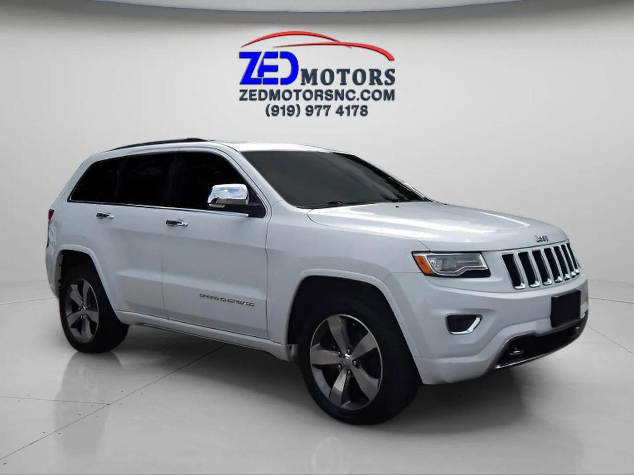 Used 2016 Jeep Grand Cherokee Overland w/ Advanced Technology Group image 3