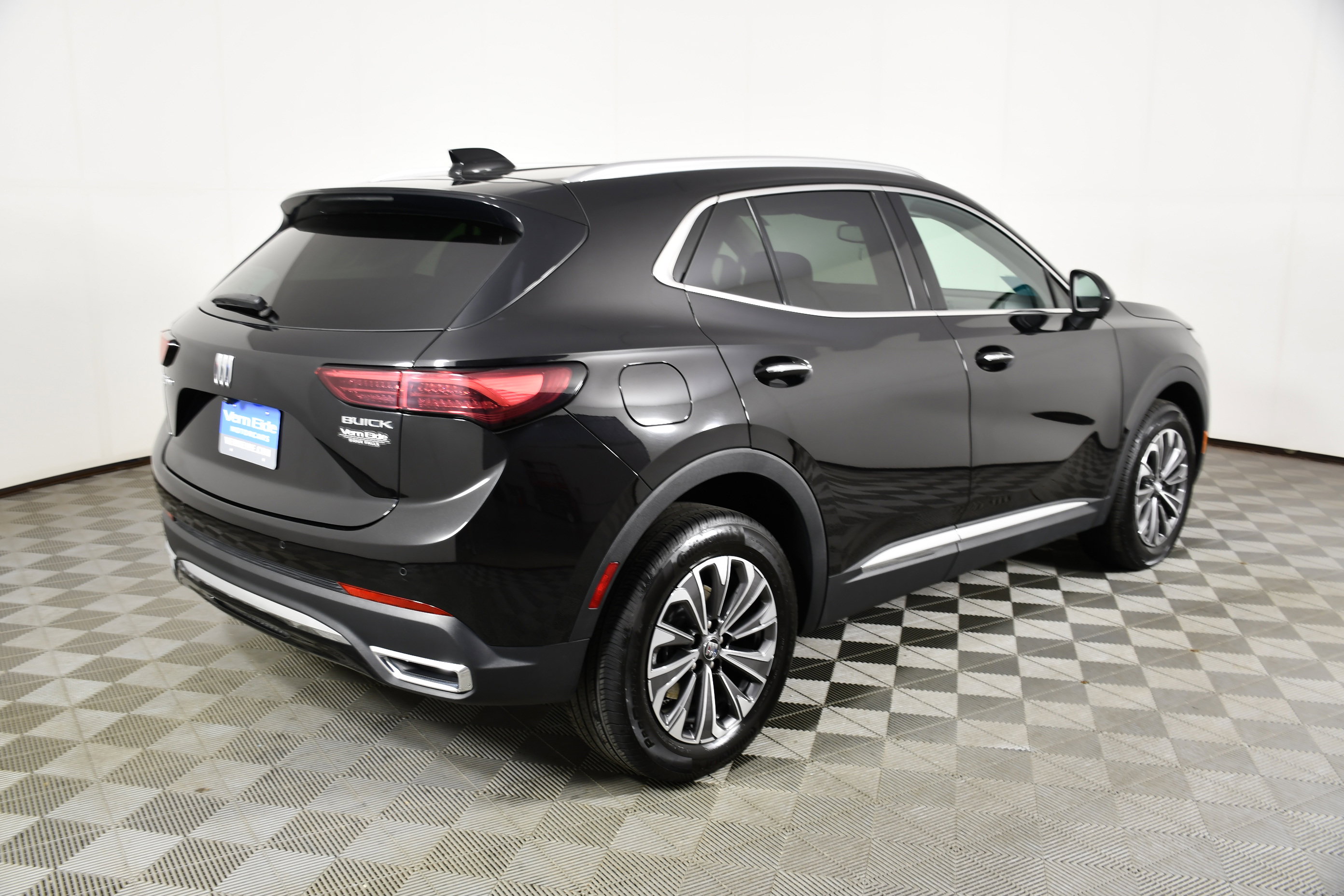 Used 2024 Buick Envision Preferred AWD/4WD image 6