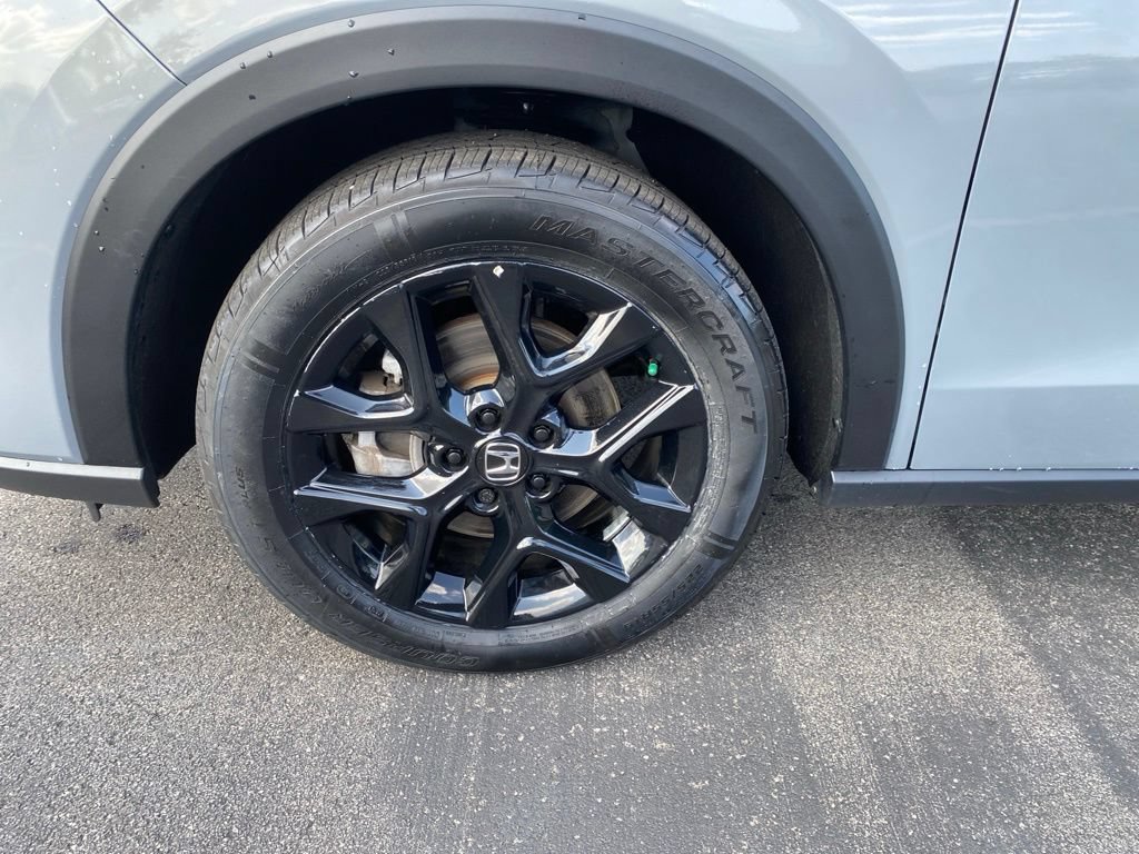 Certified 2024 Honda HR-V Sport image 17