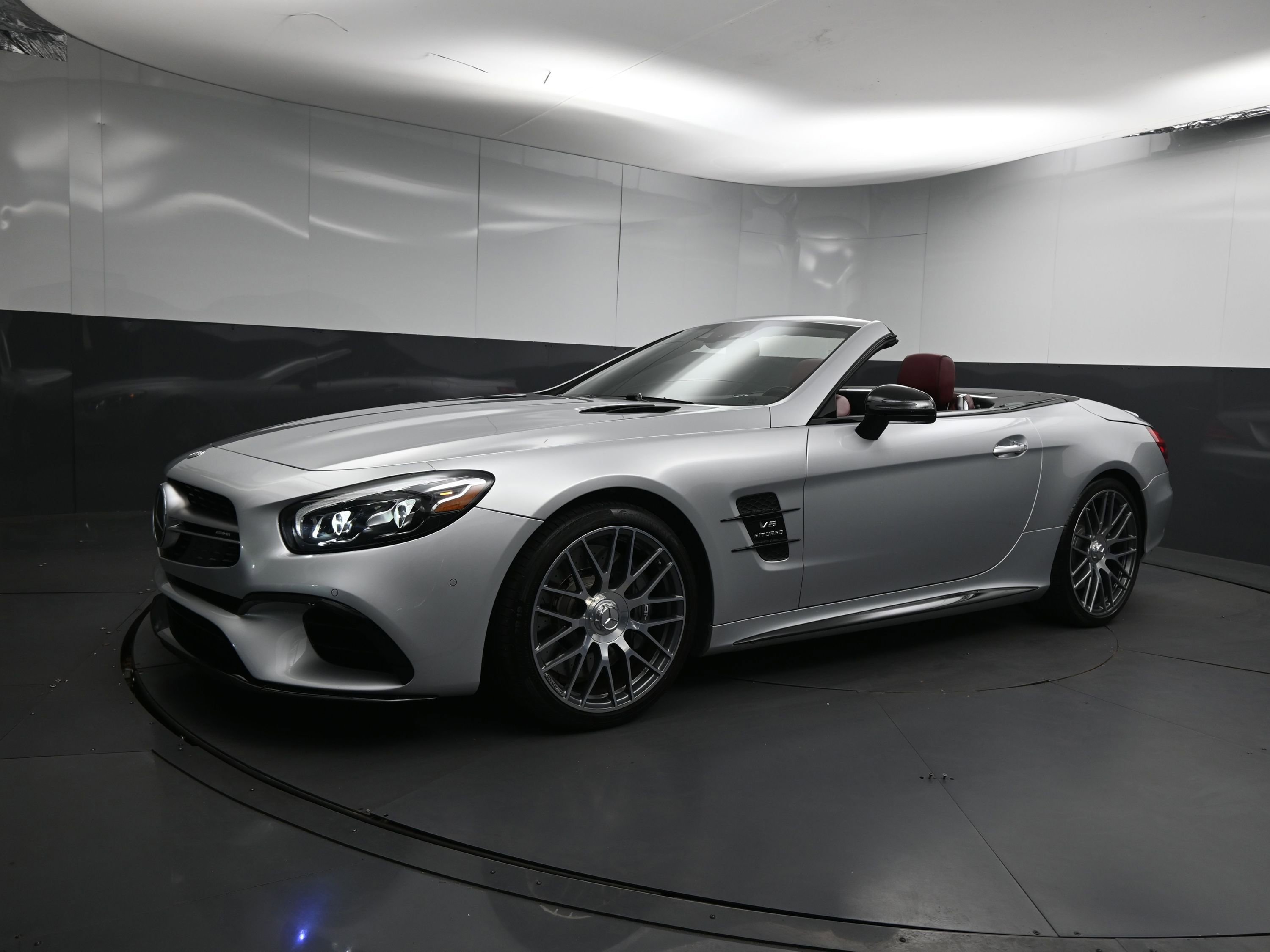 Used 2019 Mercedes-Benz SL 63 AMG image 4